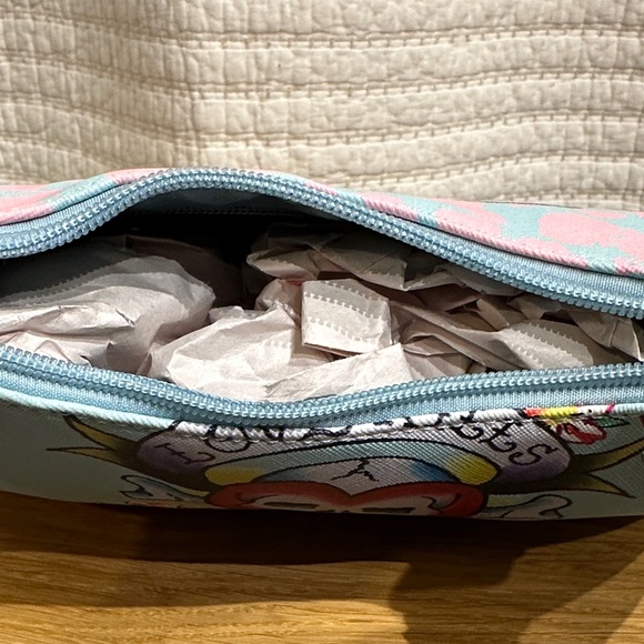 Ed Hardy Siberia Hills Love Kills Slowly Skull Animal Print Pink Blue Bag NWOT - Picture 5 of 9